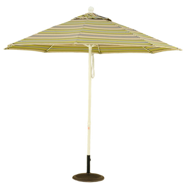 11' Pulley-Lift Fiberglass Rib Market Umbrella